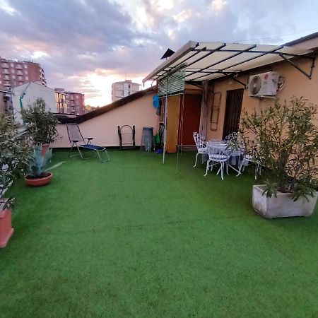 Terrazzo In Centro Apartment Seregno Luaran gambar
